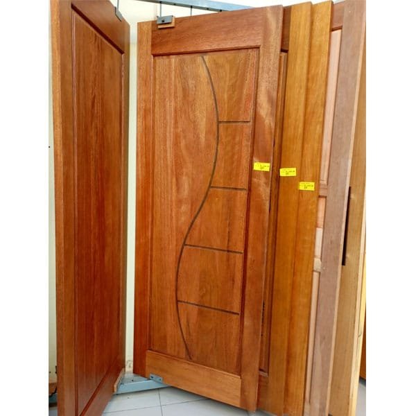 Porta Nepasi Cedro 80x2,10 Ref 96 — Portas | Depósito Roseira